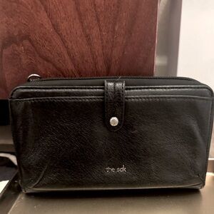 The Sak Iris Smartphone zip Around wristlet wallet Black leather